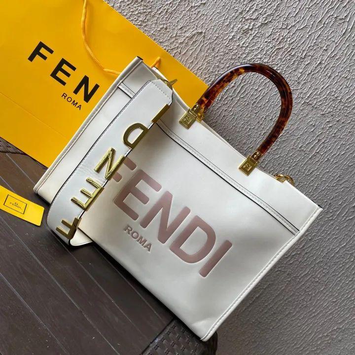 FENDI حقيبة