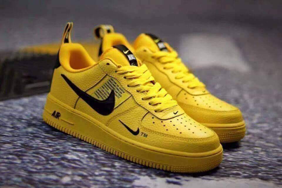 nike airforce1 yellow حذاء