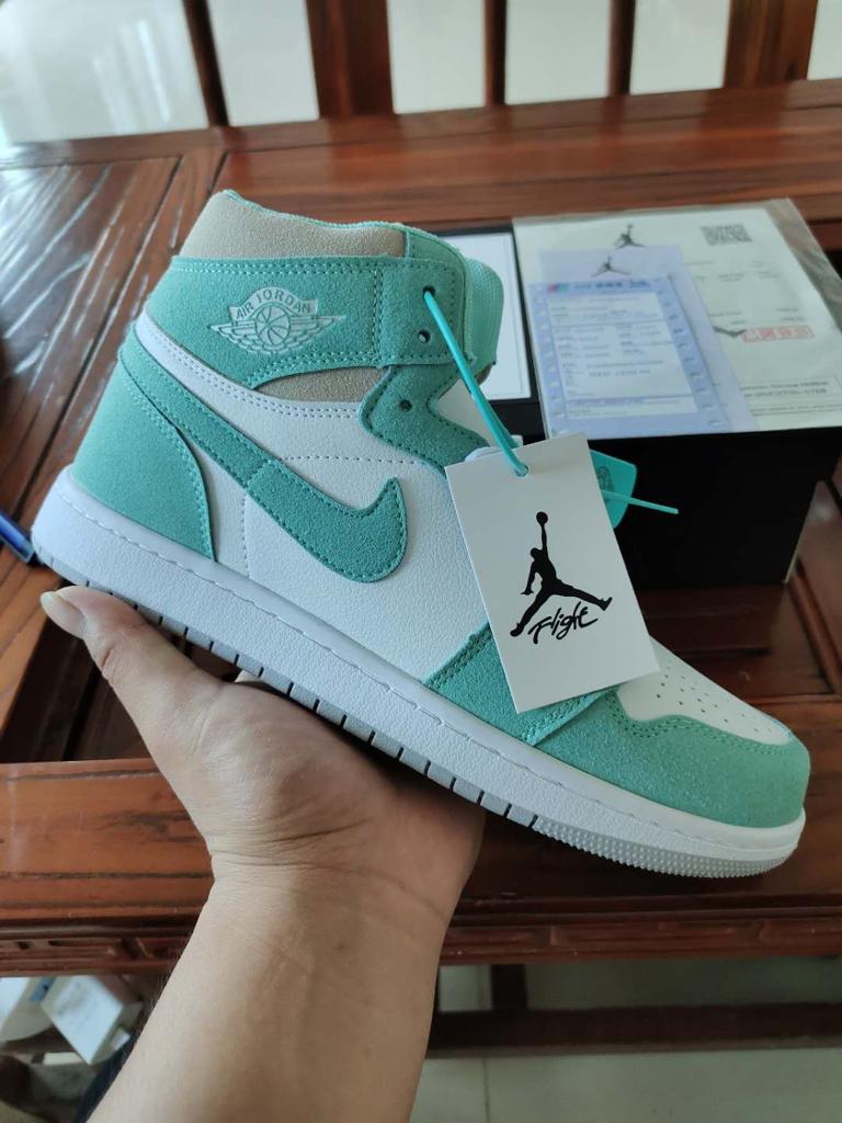 Women's Wmns Air Jordan 1 حذاء